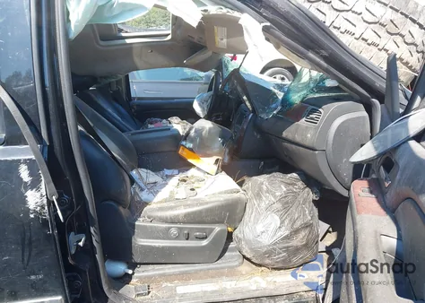 2011 Chevrolet Tahoe Ltz z USA, uszkodzony, nr VIN 1GNSKCE04BR182871